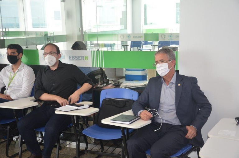 Visita do prsidente da Rede Ebserh ao HUGV (9).jpg