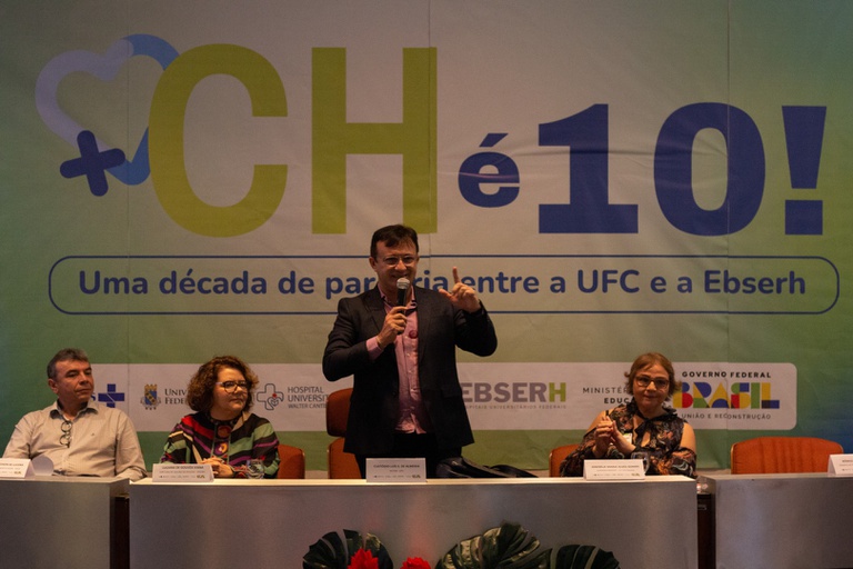 02122024 ebserh ch-ufc 10 anos contrato (14).jpg