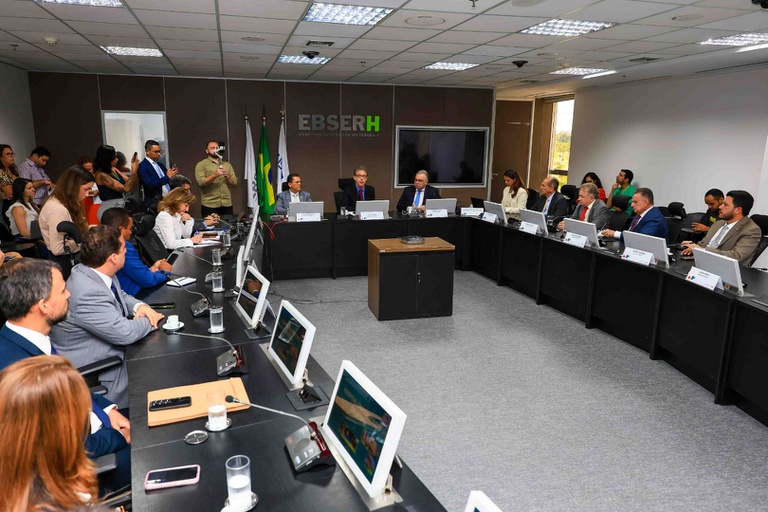 01042025 ebserh hu-ufdpar bancada apre (14).jpg