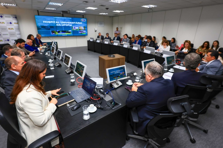 01042025 ebserh hu-ufdpar bancada apre (72).jpg