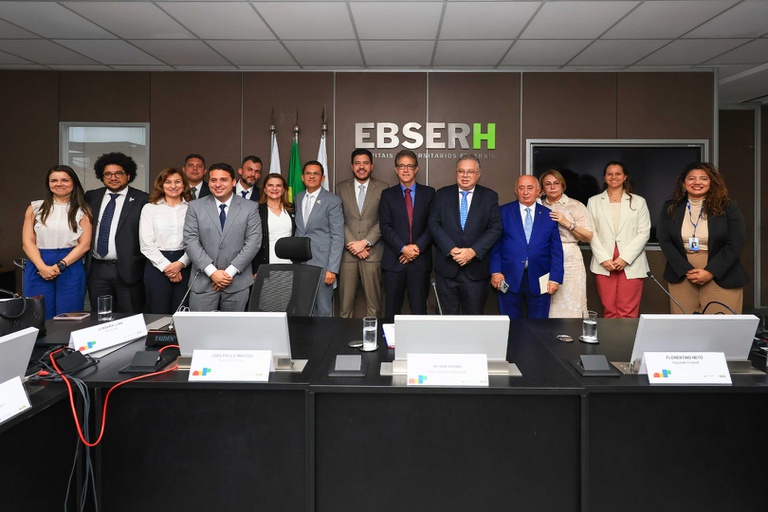 01042025 ebserh hu-ufdpar bancada apre (74).jpg