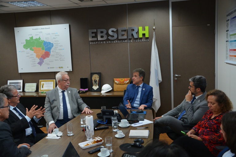 18112025 ebserh reunião conselho consultivo (13).JPG