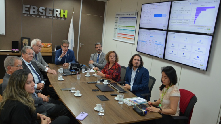 18112025 ebserh reunião conselho consultivo (2).JPG