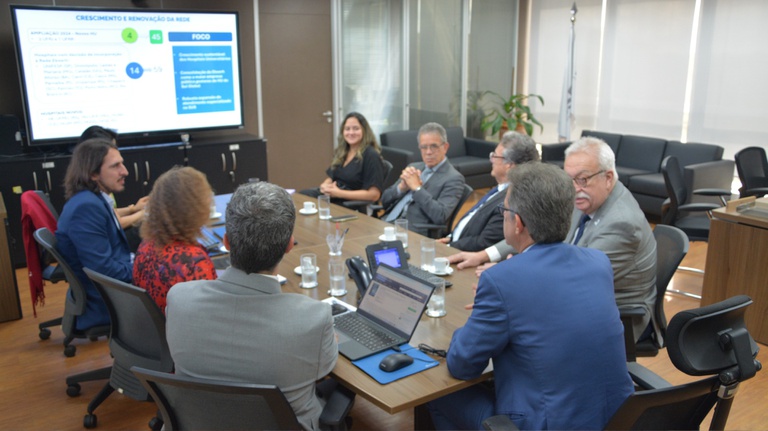 18112025 ebserh reunião conselho consultivo (4).JPG