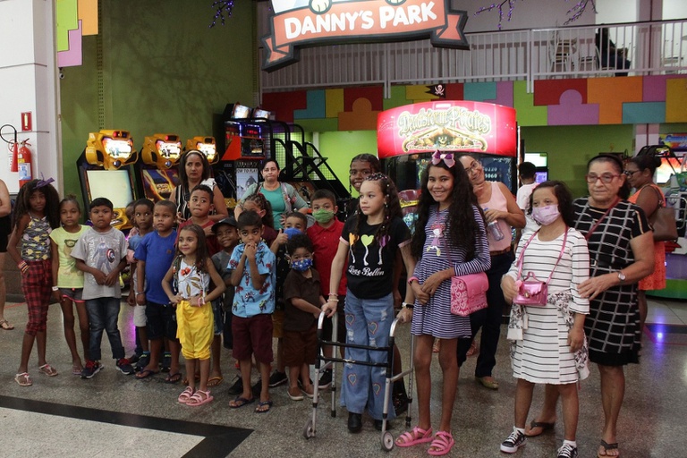 Crianças passeio park hu-ufma (4).JPG
