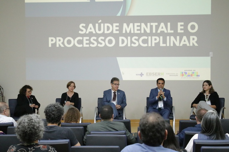 29102025 Saúde Mental e Processo Disciplinar são tema de seminário na Ebserh (2).JPG