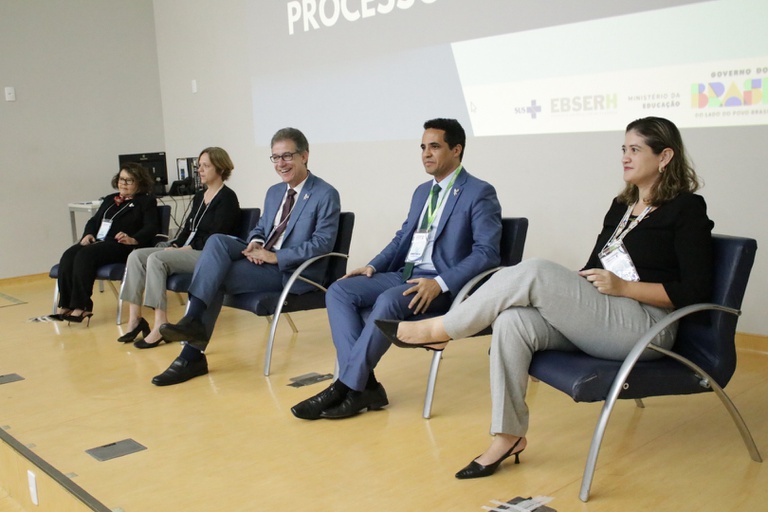 29102025 Saúde Mental e Processo Disciplinar são tema de seminário na Ebserh (4).JPG