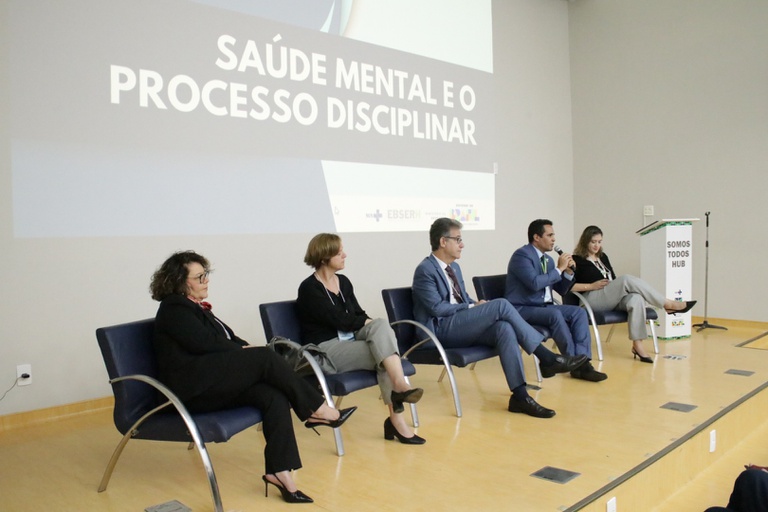 29102025 Saúde Mental e Processo Disciplinar são tema de seminário na Ebserh (7).JPG