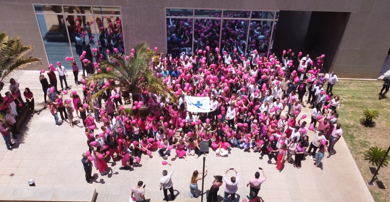 24102023 outubro rosa ebserh sede (17).jpeg