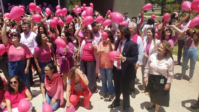 24102023 outubro rosa ebserh sede (19).jpeg