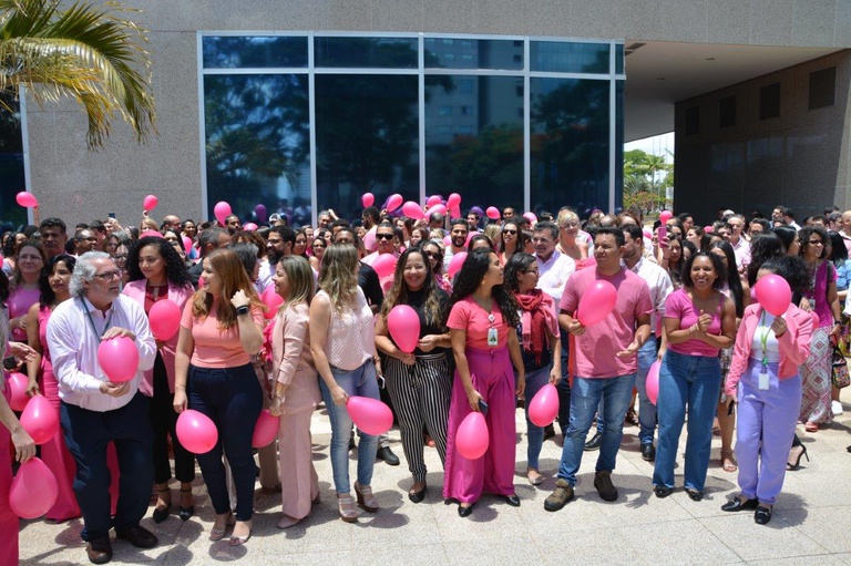 24102023 outubro rosa ebserh sede (19).jpg