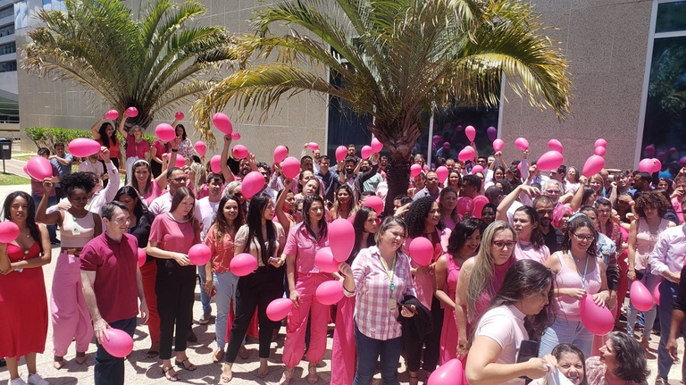 24102023 outubro rosa ebserh sede (20).jpeg