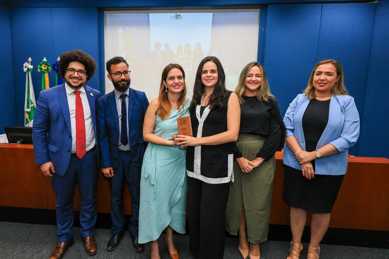 17122024 ebserh lançamento 2 vol revista jurídica (12).jpg