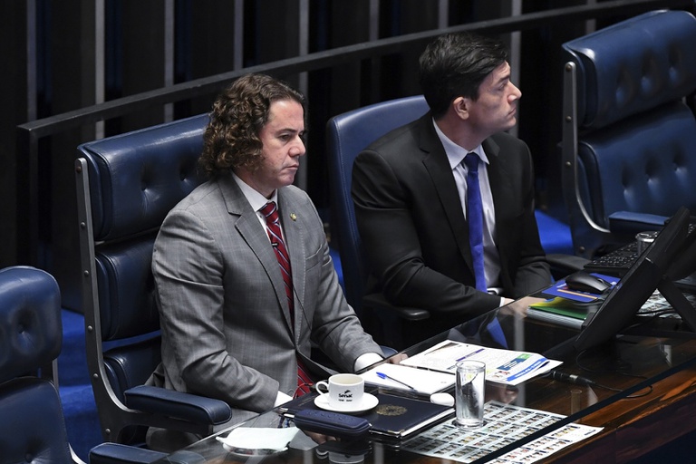 02072024 aprovação pl senado saúde 8.jpg