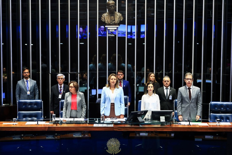 17-09-25 Senado-1006.jpg