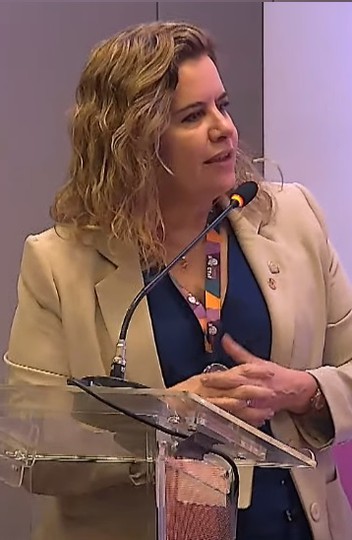 Sandra Regina Goulart Almeida