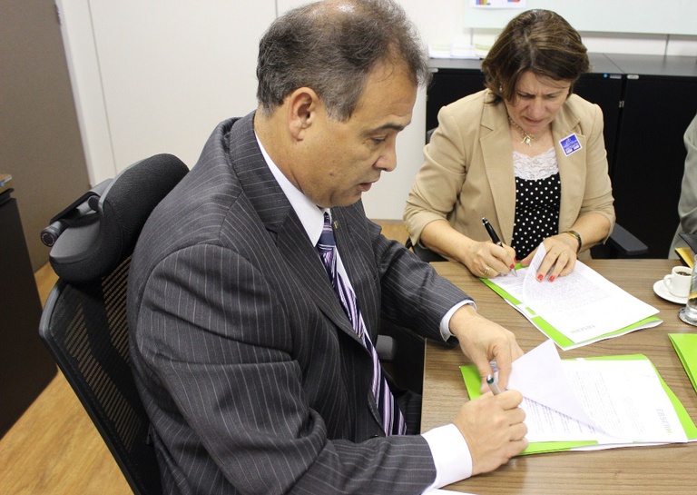 assinatura_contrato_ufrn.JPG.jpg