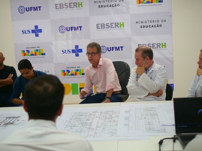 05022026 ebserh visita hujm-ufmt 4.jpg