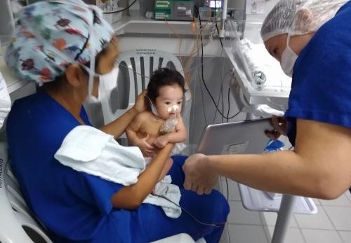 15-04-2020 - publicar portal - Visita virtual estreita vínculo mãe-bebê com segurança durante a pandemi.jpeg