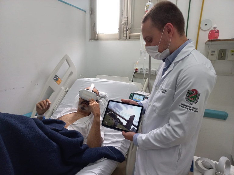 05032024 ebserh hugg-unirio realidade virtual 4.jpeg