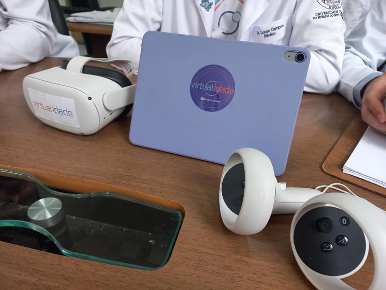 05032024 ebserh hugg-unirio realidade virtual 5.jpeg