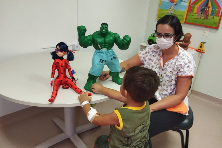 02102023 brinquedos no Humap 1.jpg