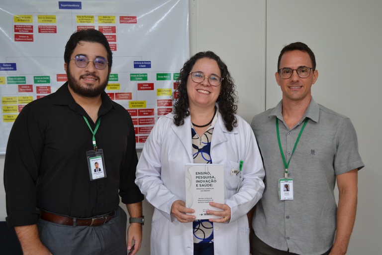 À Superintendente do HC-UFTM, Luciana de Almeida Silva Teixeira 3.JPG