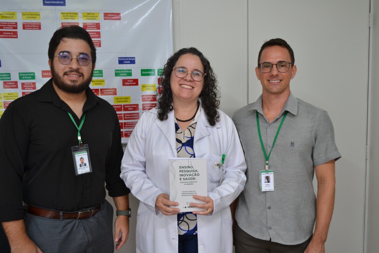 À Superintendente do HC-UFTM, Luciana de Almeida Silva Teixeira.JPG