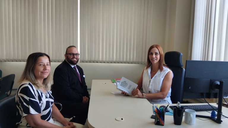 À Superintendente do HU-FURG, Sandra Crippa Brandão.jpg