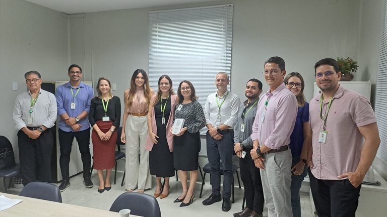 À Superintendente do Huol, Eliane Pereira da Silva.jpg