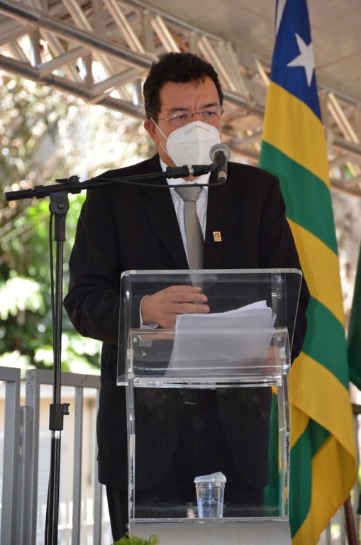 Foto 07 - Reitor da UFG Edward Madureira Brasil - site.jpg