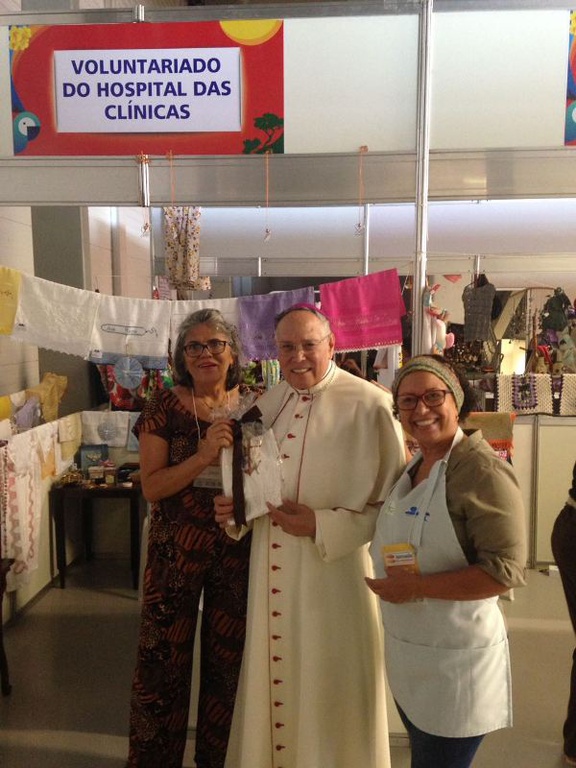 foto-feiradasolidariedade-jornadadacidadania-arcebispodegoic3a2niavisitastanddovoluntariado