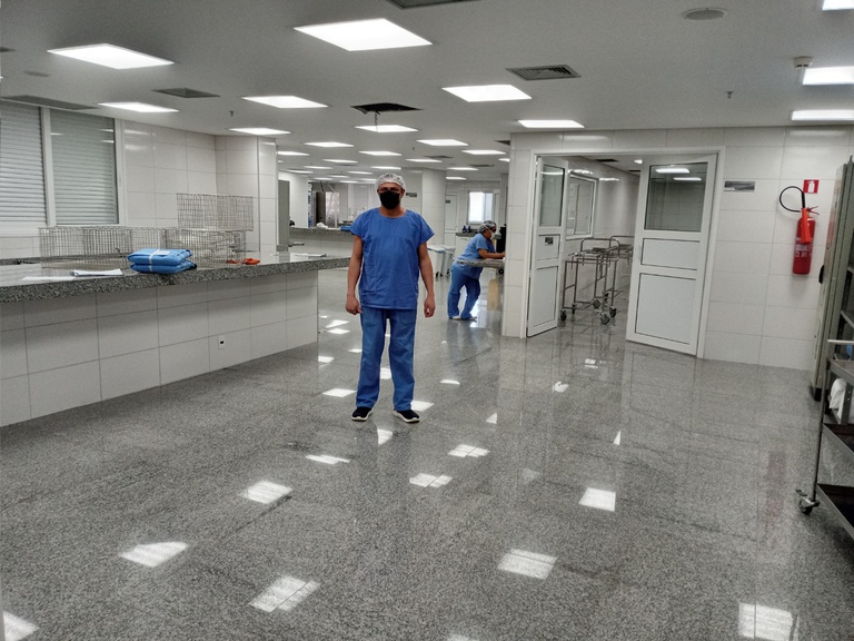 Heverton Vieira Barros - técnico de enfermagem do CME.jpg