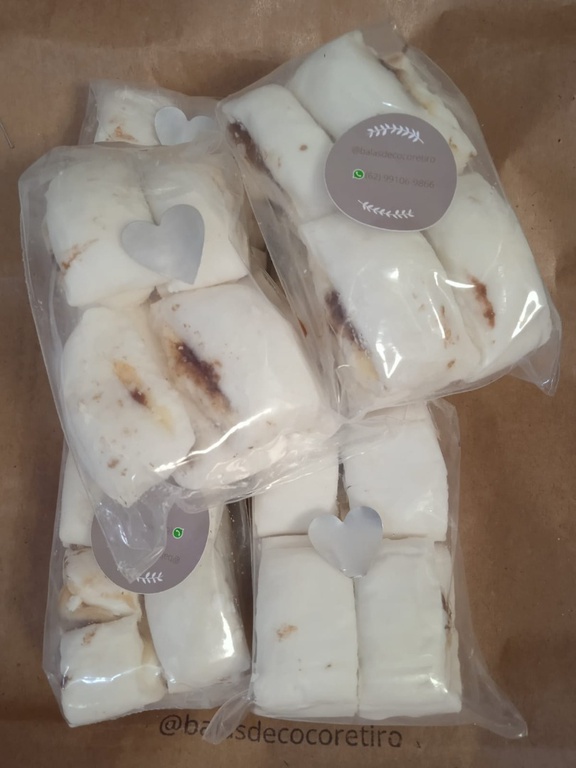 Balas de coco artesanais.jpeg
