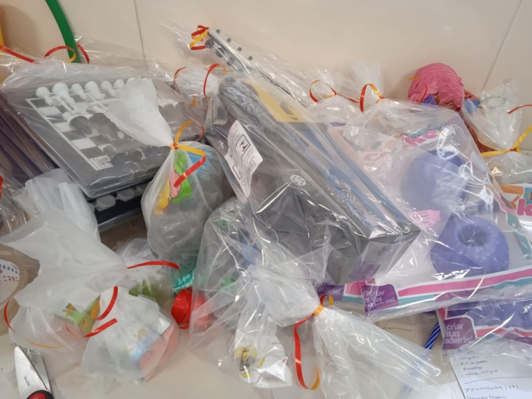 Brinquedos para as crianças 2.jpeg