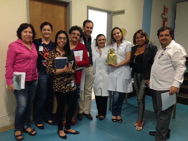 foto05-concursodefraseseparodias-higienizac3a7aodasmaos-vaneilaeequipedosetordevigilanciaemsaudejpg