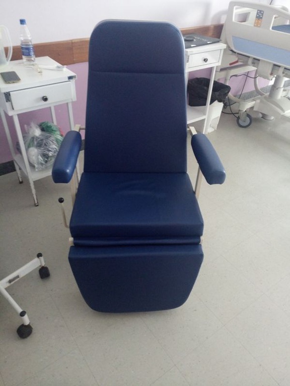 foto-poltronareclinc3a1velparaacompanhante