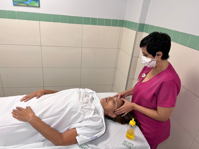 Massagem - Carla Bethânia.jpeg