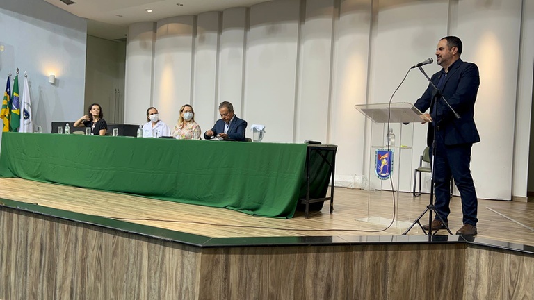 Pró-reitor Felipe Terra Martins.jpeg
