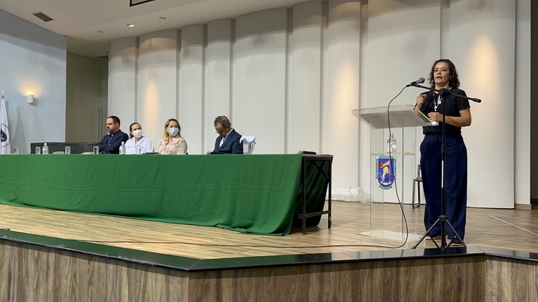 Seminário de Acolhimento dos Residentes - Professora Camila Cardoso Caixeta.jpeg