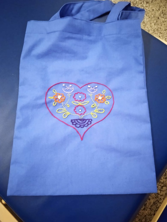Clínica Pediátrica - Sacolas bordadas