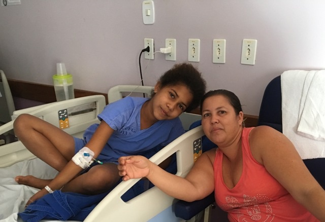 foto09-pacienteemillygabrielisoaresesuamaelilianaparecidasoaresjpg