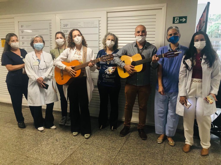 Equipe se preparando no Térreo para a visita às clínicas.jpeg