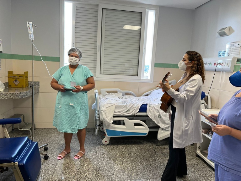 Visita à enfermaria da paciente Fátima Aparecida Silva Xavier.jpeg