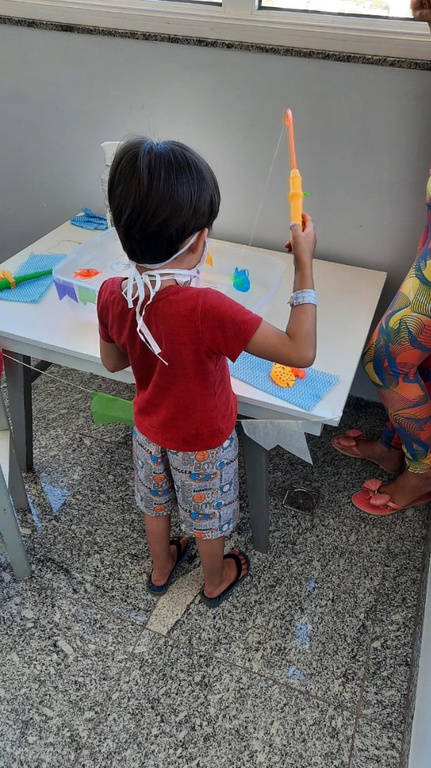 Arraiá na Pediatria - Pescaria.jpeg