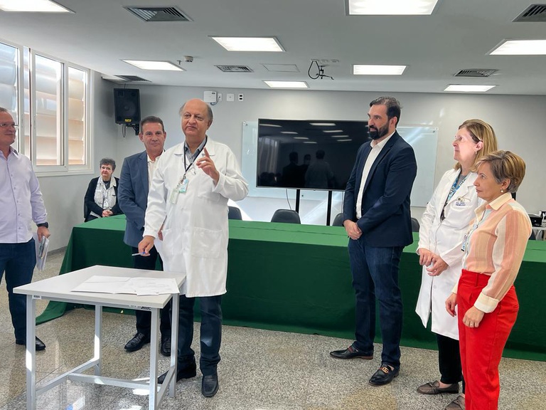 Superintendente José Garcia Neto em agradecimento ao senador.jpeg