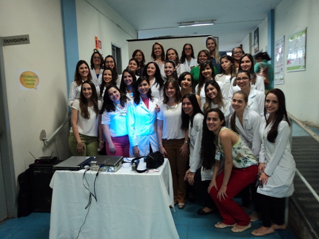 foto01-equipedaunidadedenutric3a7c3a3oclc3adnicajpg-1410