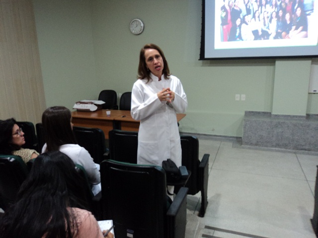 foto09-nutricionistaanapaulaperillo-chefedaunidadedenutric3a7c3a3oclc3adnicajpg