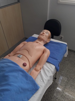 Foto - Manequim Adulto - Centro de Simulação Realística