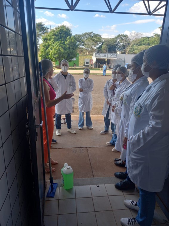 Acadêmicos da UEMS e da Unigran realizam visita técnica no HU-UFGD